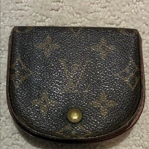 Louis Vuitton Brown Monogram Coin Holder👝